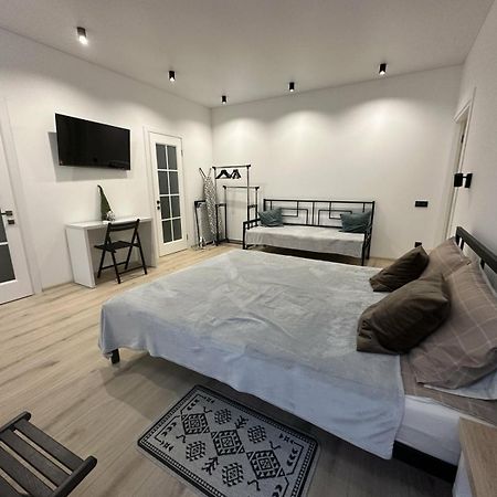 Soborna Apartment Ρίβνε Εξωτερικό φωτογραφία