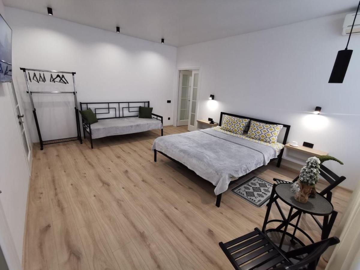 Soborna Apartment Ρίβνε Εξωτερικό φωτογραφία