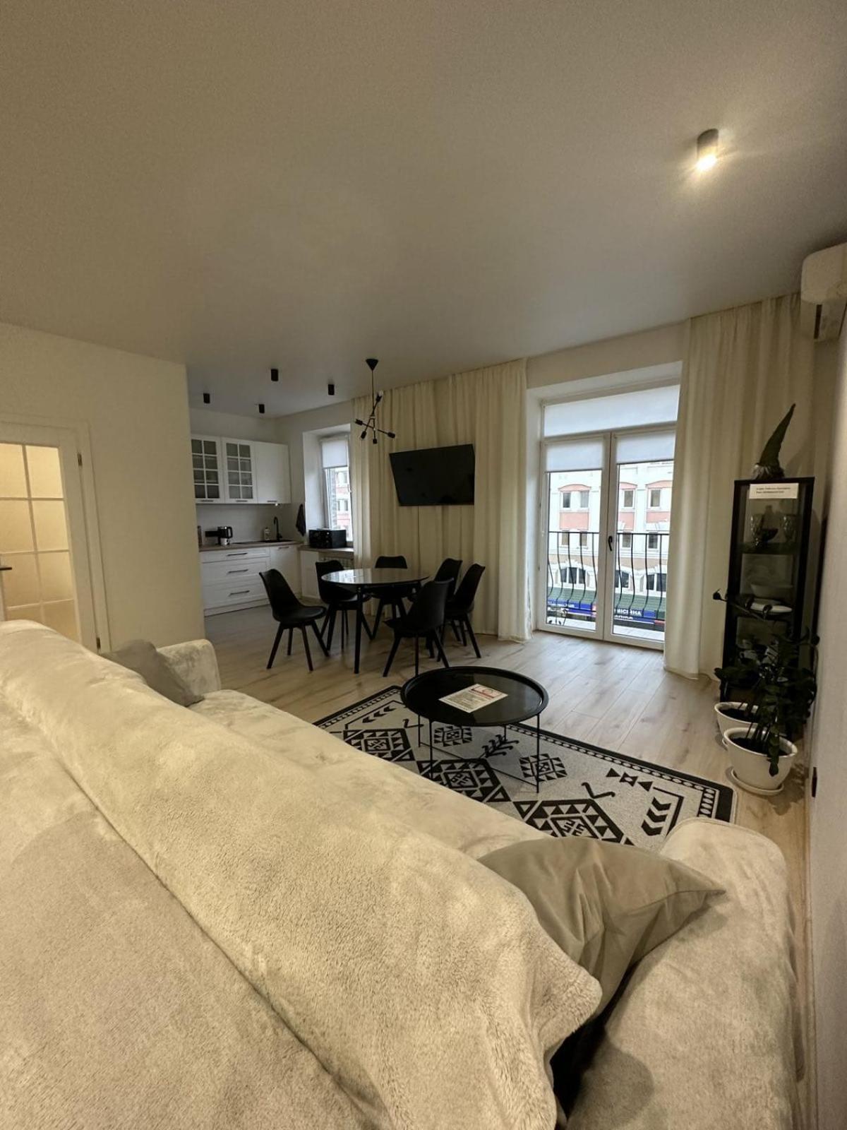 Soborna Apartment Ρίβνε Εξωτερικό φωτογραφία