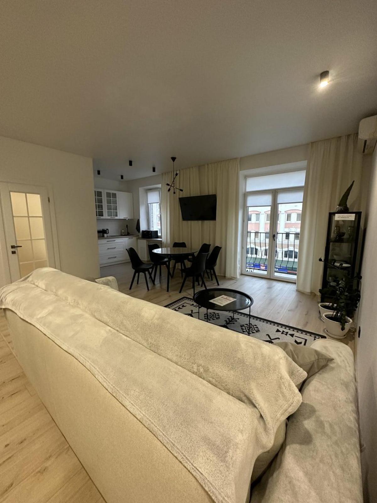 Soborna Apartment Ρίβνε Εξωτερικό φωτογραφία