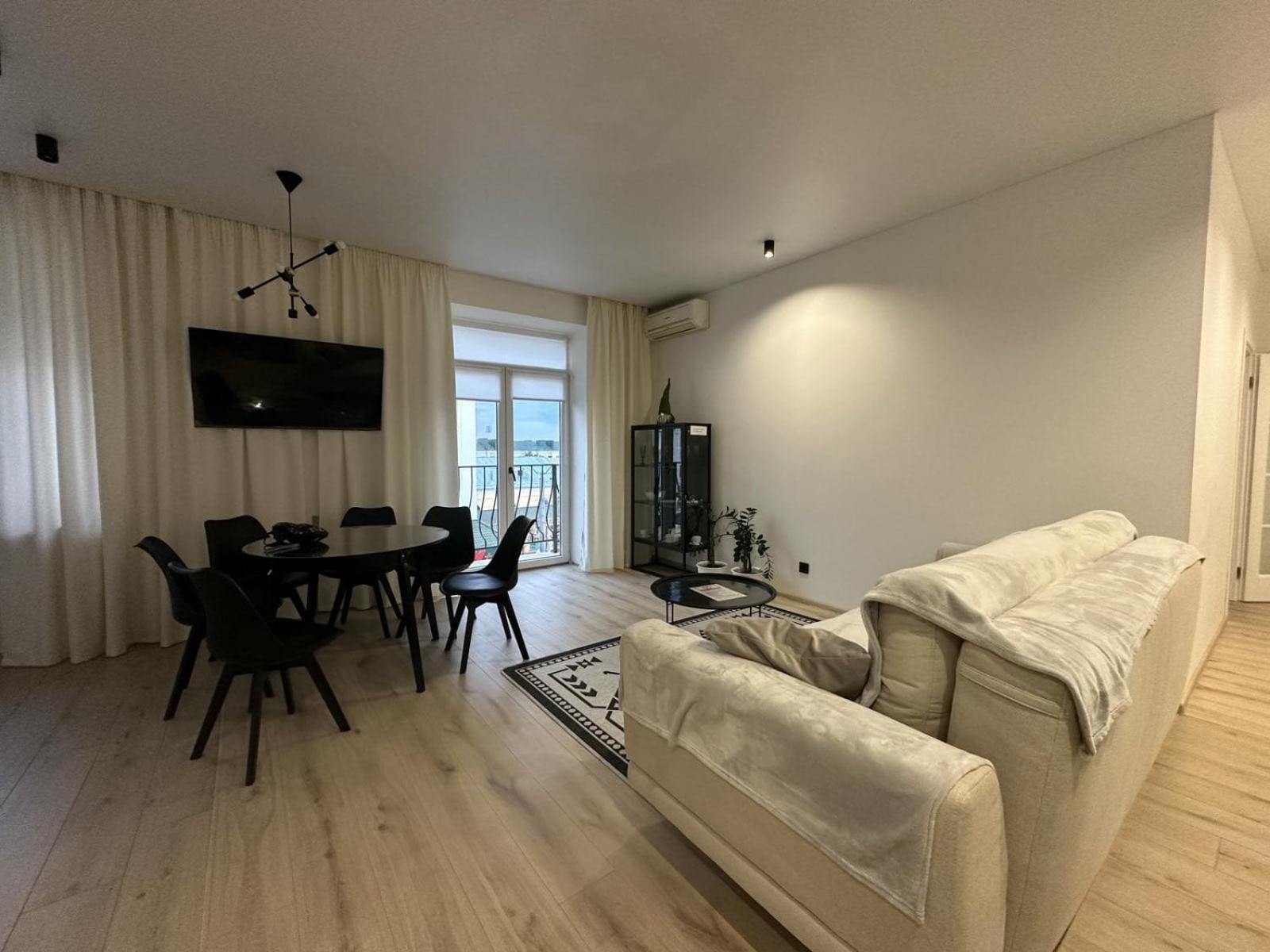 Soborna Apartment Ρίβνε Εξωτερικό φωτογραφία